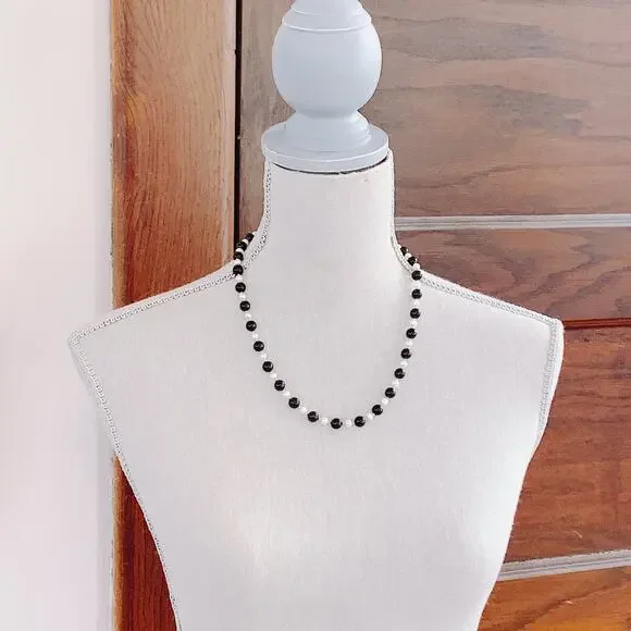 VTG Genuine Pearl & Black Glass 1950s Necklace w/ 14K Gold Filigree Clasp